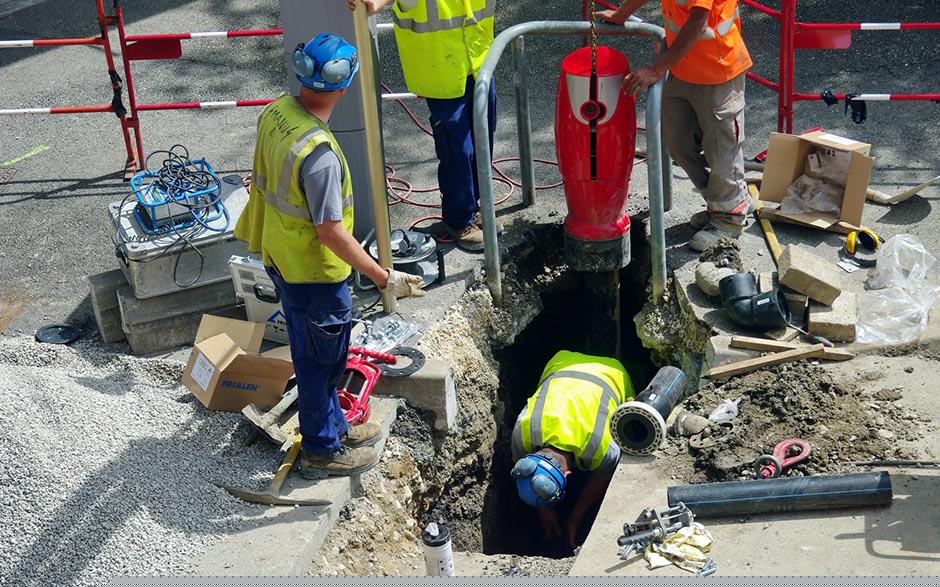 comment déboucher une douche Évry